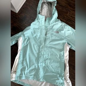 Used college rain jacket. Size medium. North face.